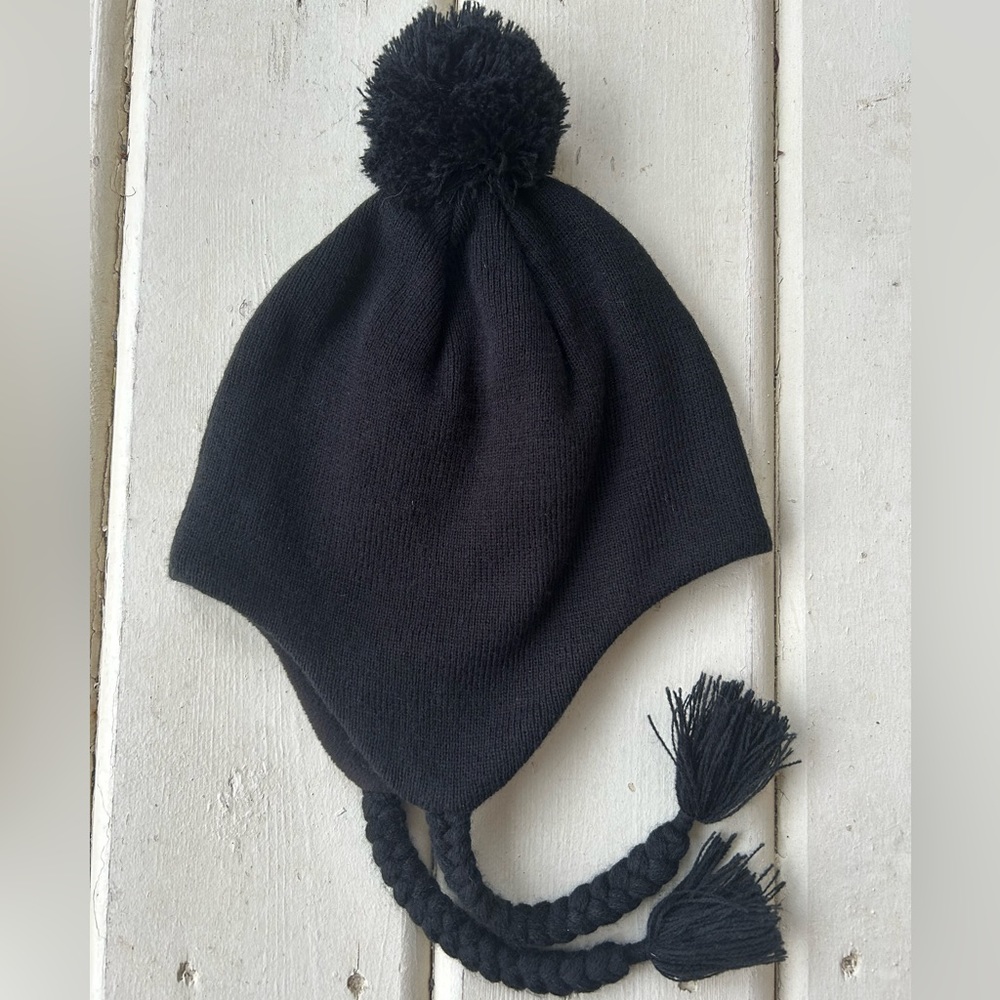 TNA Pom Fleece Beanie